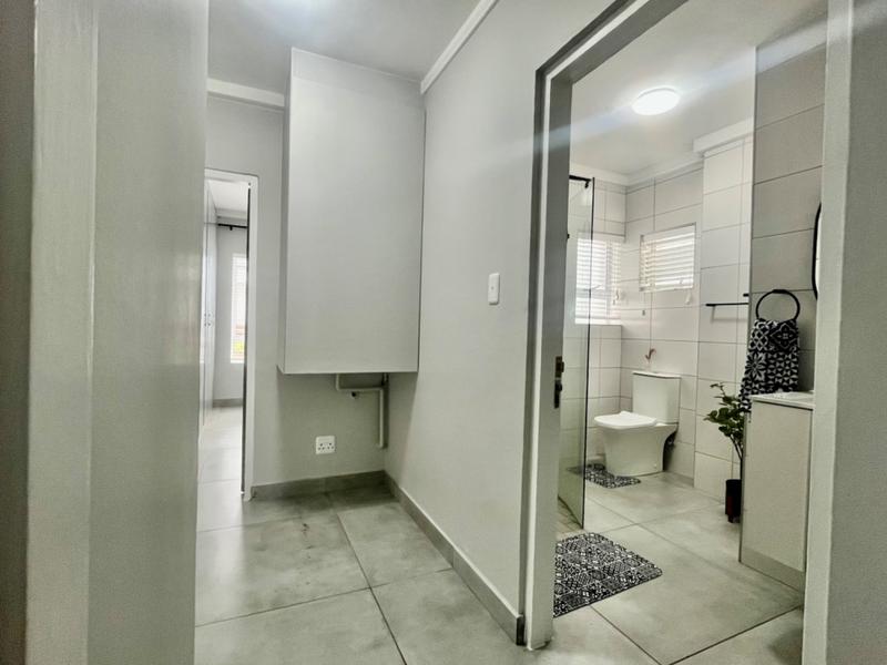 2 Bedroom Property for Sale in Reebok Western Cape